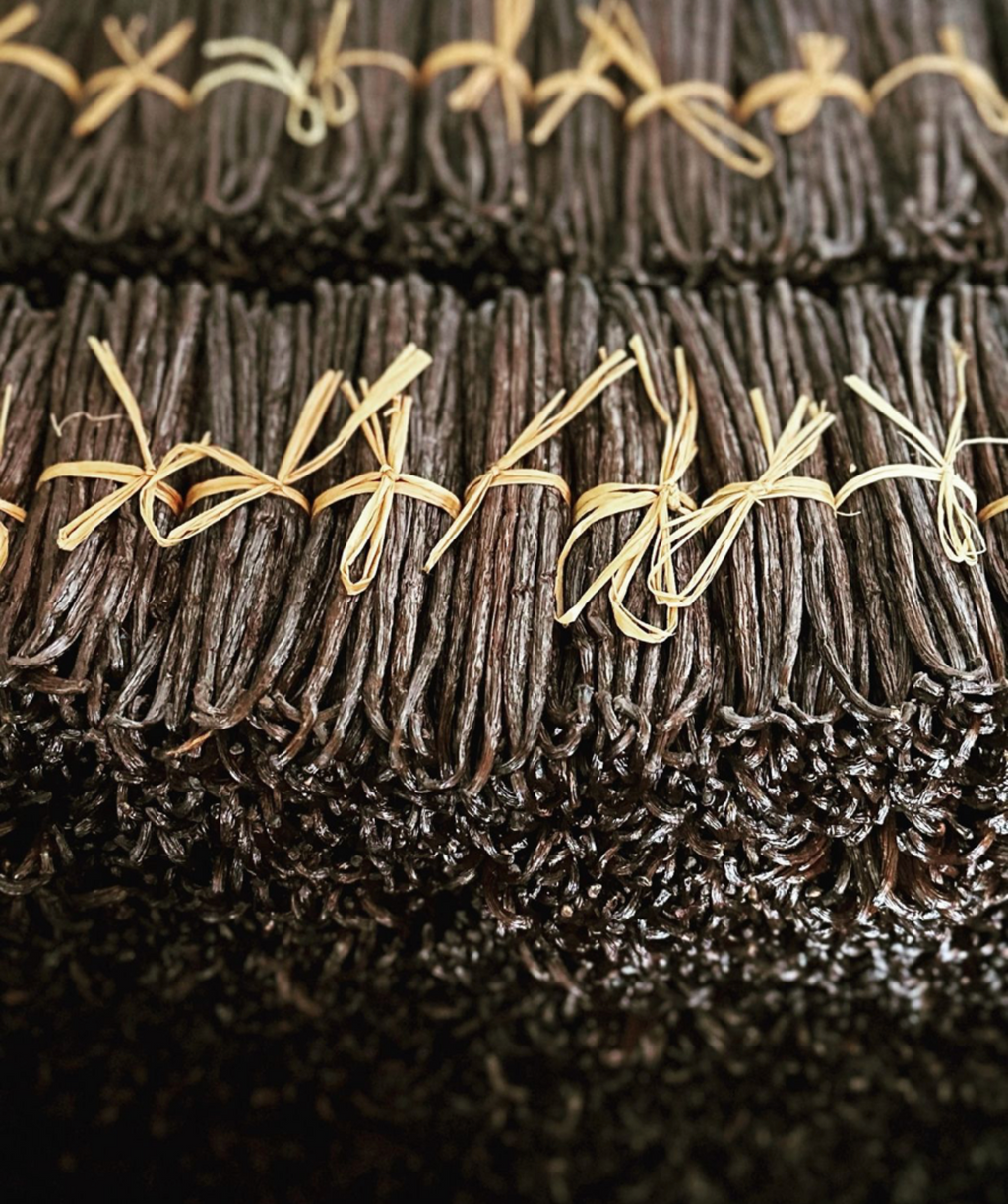 Grade A Vanilla Beans — Premium Gourmet Quality 100 Grams